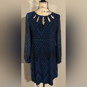 Gabby Skye Geometric Print Shift Dress